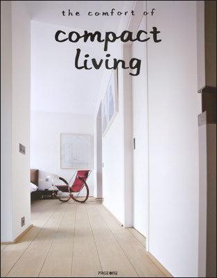 книга The Comfort of Compact Living, автор: 